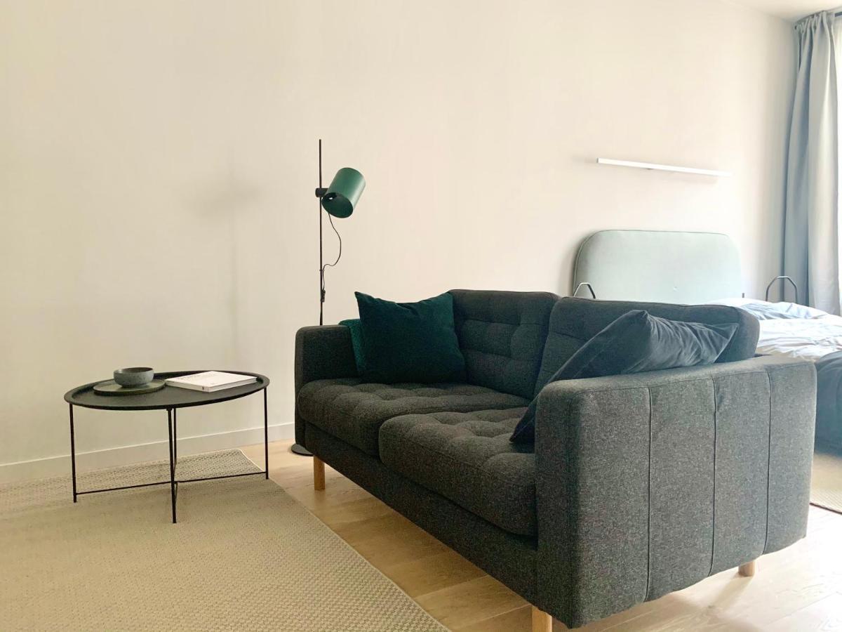 Stylish New Apartment In Riga Old Town - City Centre, Self Check-In, Walkable To Major Attractions ภายนอก รูปภาพ