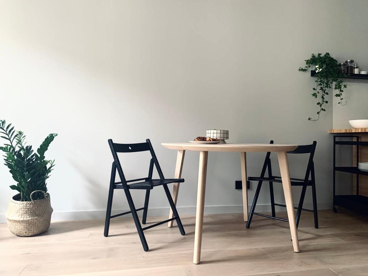 Stylish New Apartment In Riga Old Town - City Centre, Self Check-In, Walkable To Major Attractions ภายนอก รูปภาพ