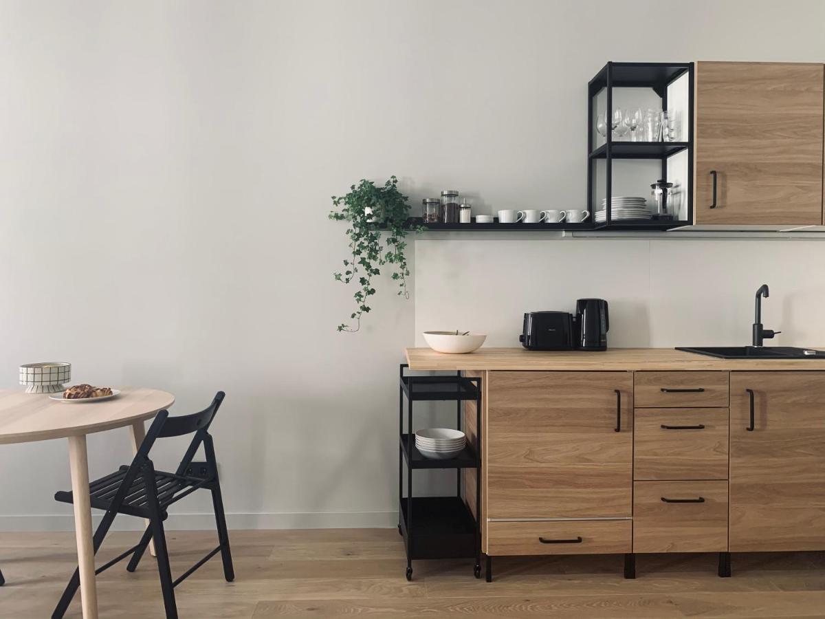Stylish New Apartment In Riga Old Town - City Centre, Self Check-In, Walkable To Major Attractions ภายนอก รูปภาพ